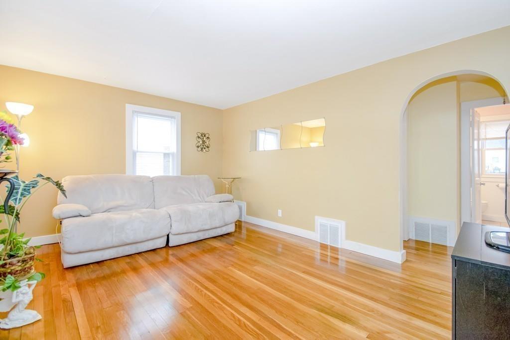 149 Powell Avenue Springfield, MA 01118 - Photo 8 of 37 Gallery Image 8
