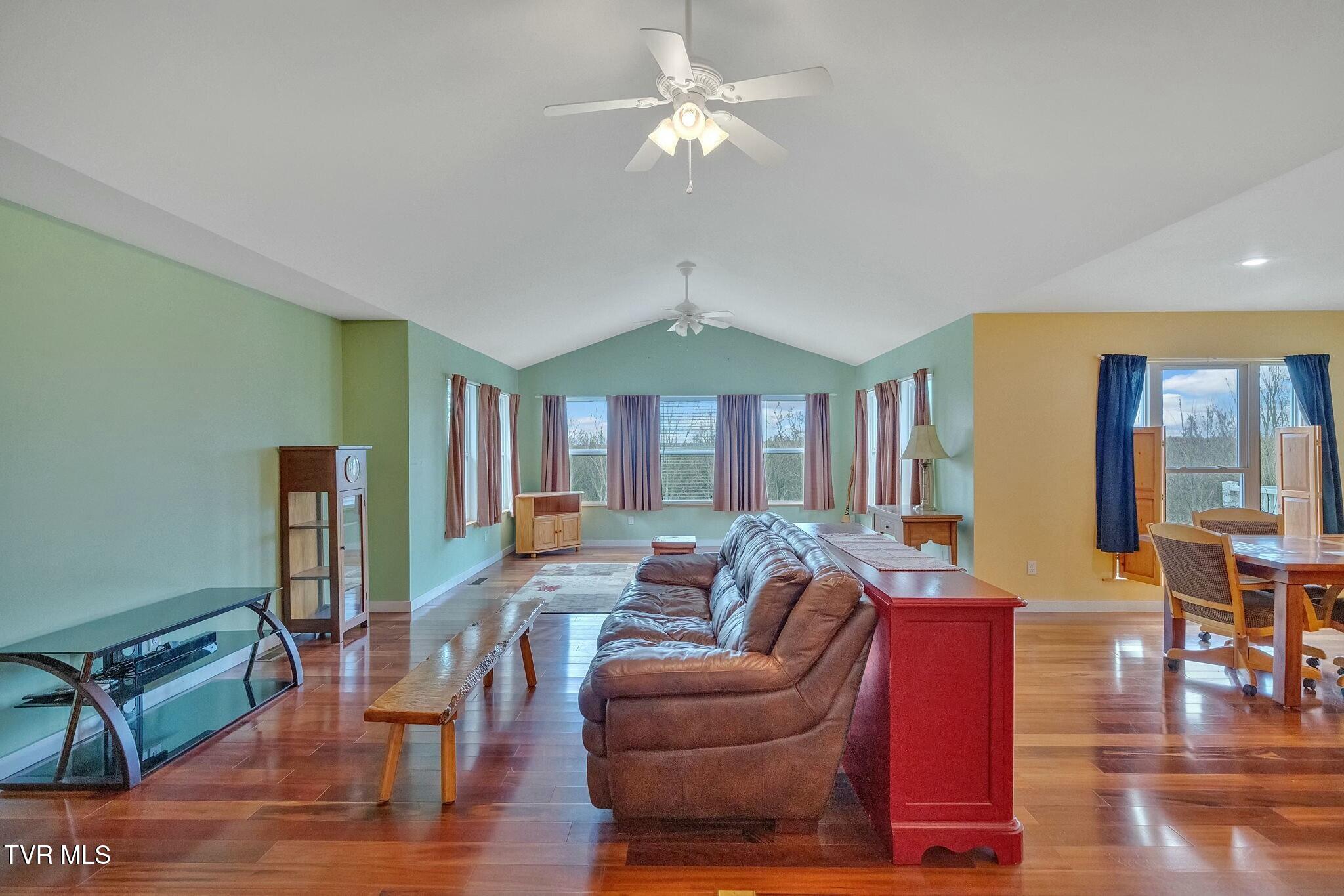 145 Katie Lane Chuckey, TN 37641 - Photo 5 of 54 tempImagefUzAYs