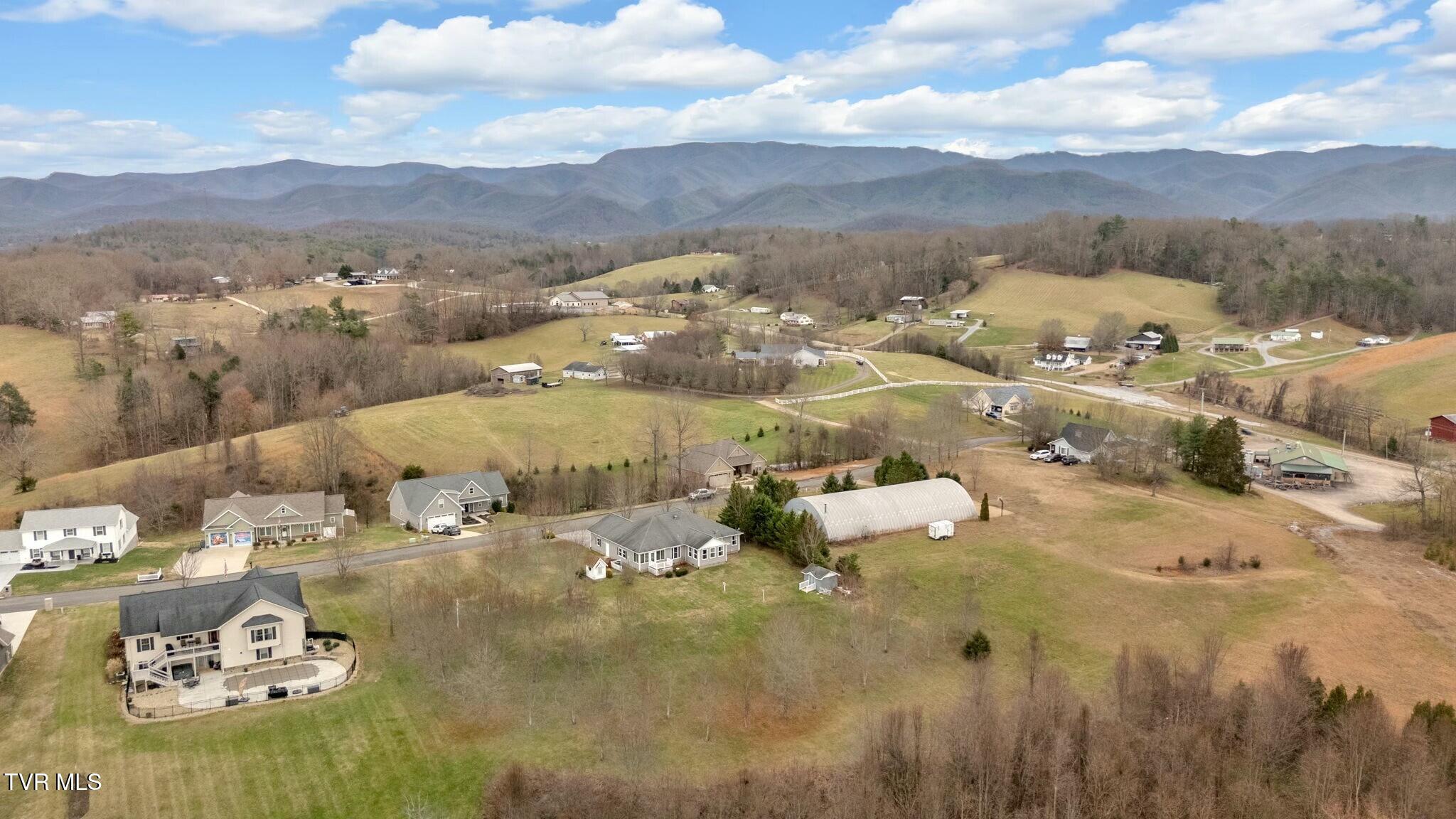 145 Katie Lane Chuckey, TN 37641 - Photo 51 of 54 tempImage6WYitS