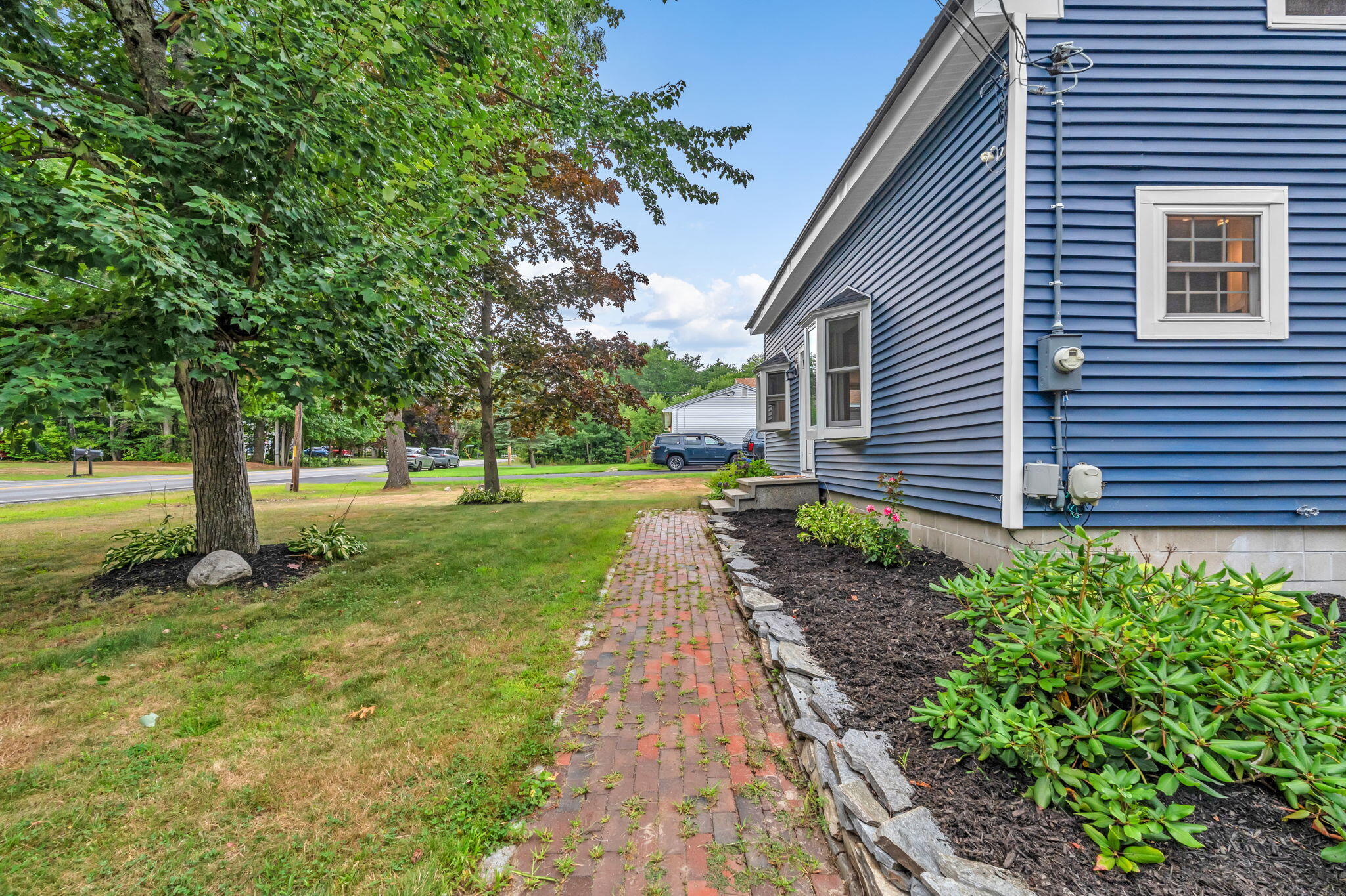 80-web-or-mls-483-falmouth-rd
