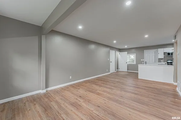 $135,000 | 212 Palmer Avenue, Lincoln, IL 62656
