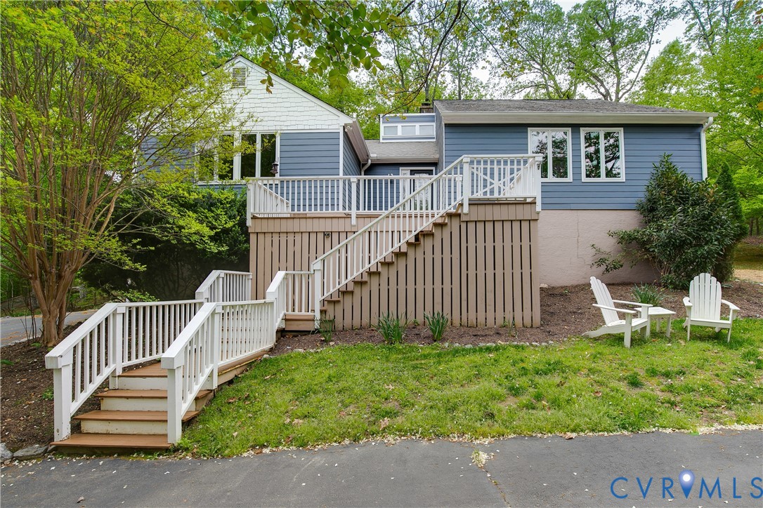 3111 Middlewood Road Midlothian, VA 23113 - Photo 2 of 45 Exterior architecture featuring blue siding and wh