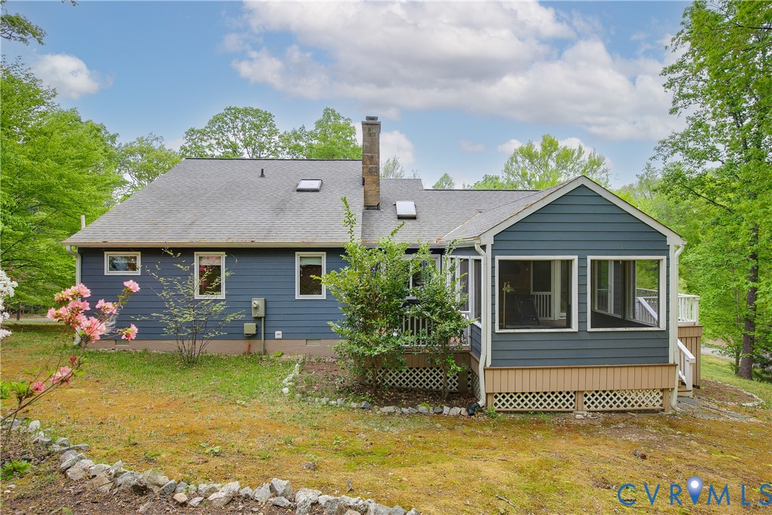 3111 Middlewood Road Midlothian, VA 23113 - Photo 39 of 45 Rear exterior with blue siding and a gray shingle