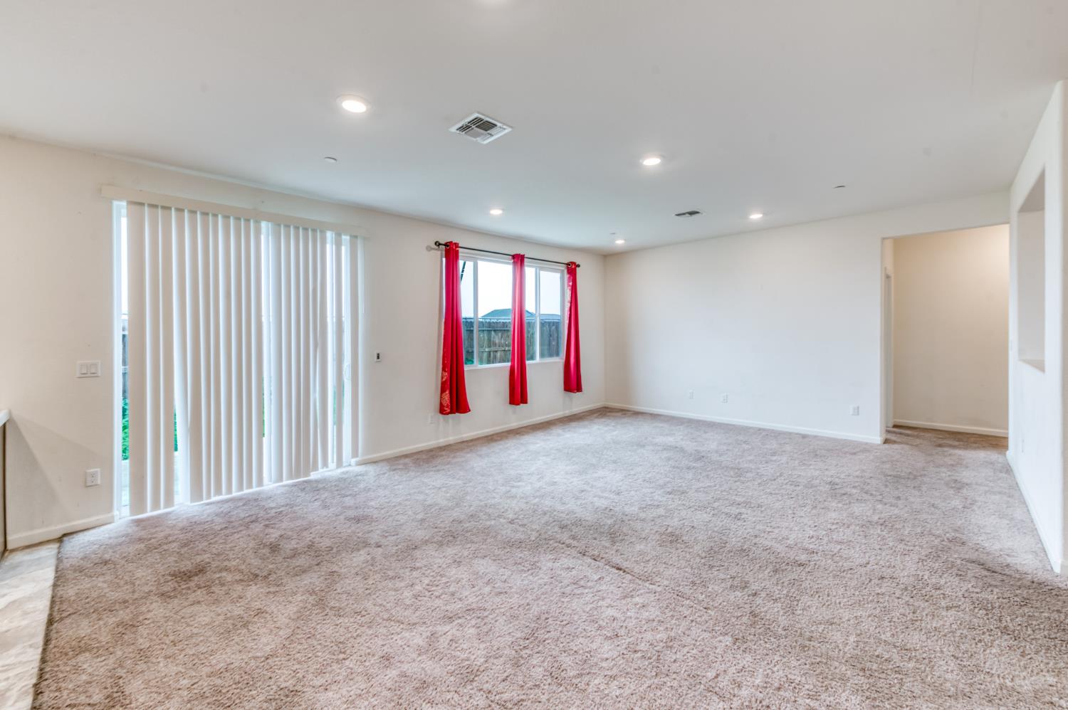 1469 Rinconada Drive Madera, CA 93637 - Photo 11 of 32 a view of an empty room and window