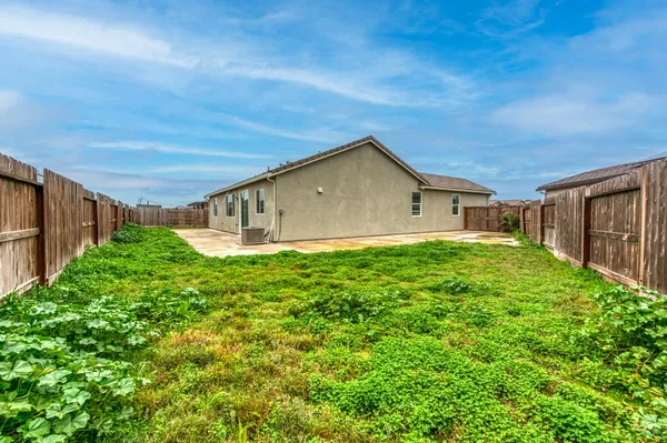 $469,000 | 1469 Rinconada Drive, Madera, CA 93637