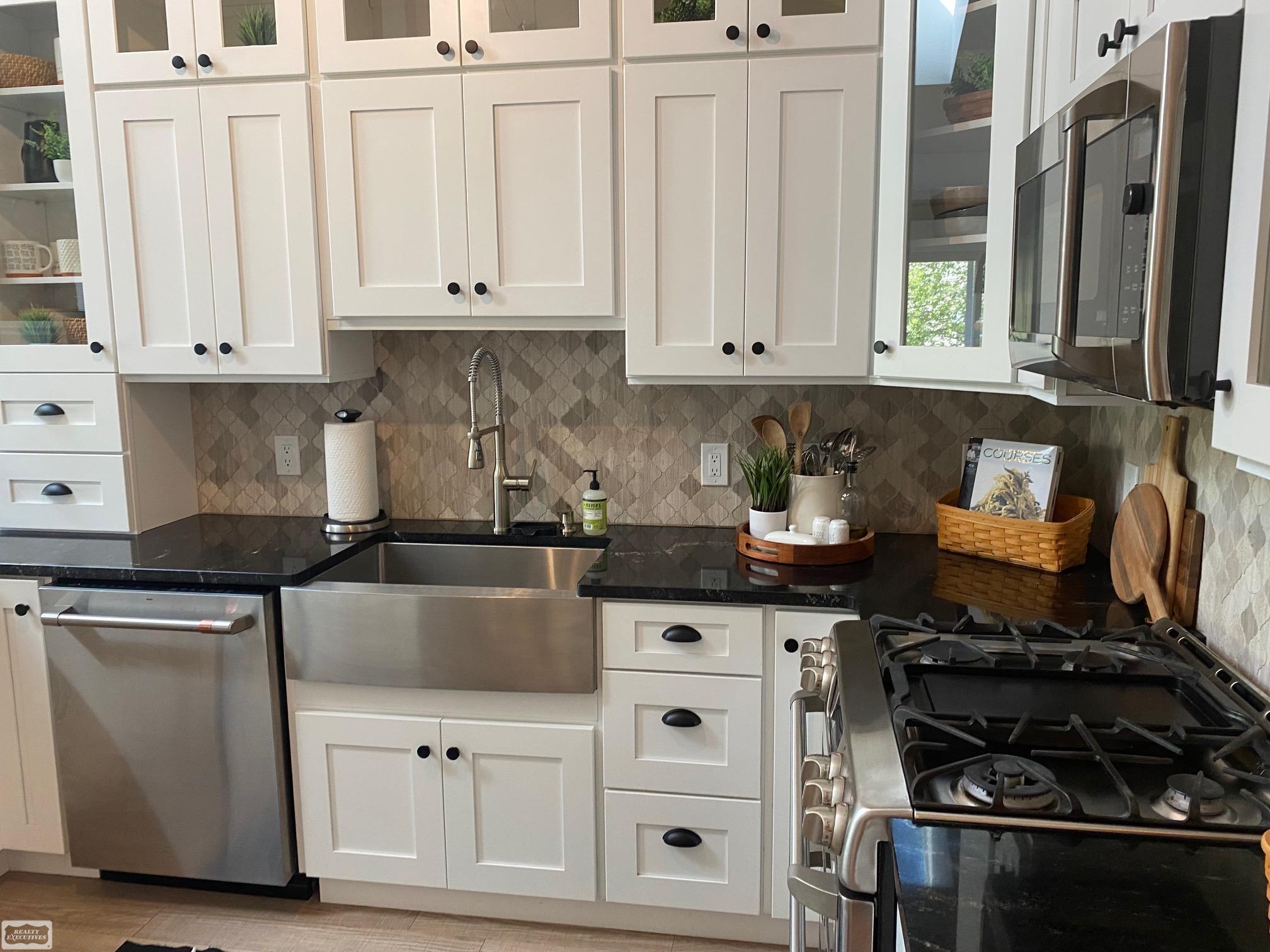 8131 Huntington Ridge Court Washington, MI 48094 - Photo 15 of 37