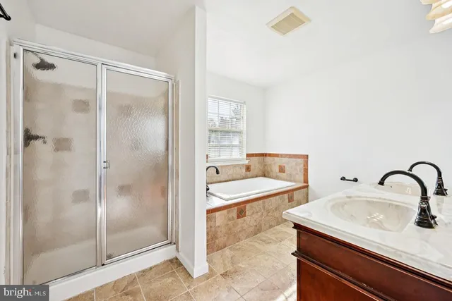 $565,000 | 5 English Ivy Drive, Sicklerville, NJ 08081