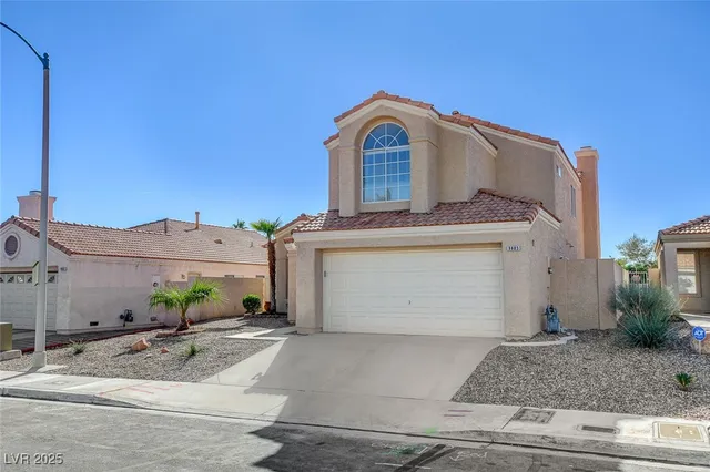 $2,600 | 9805 Cross Creek Way, Las Vegas, NV 89117