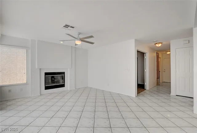 $2,600 | 9805 Cross Creek Way, Las Vegas, NV 89117