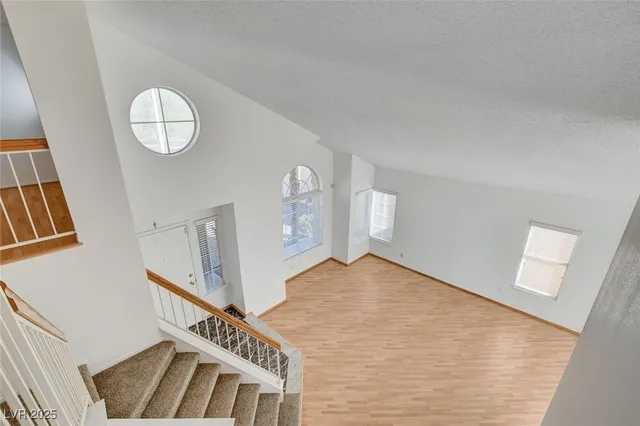 $2,600 | 9805 Cross Creek Way, Las Vegas, NV 89117