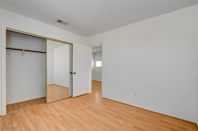 $2,600 | 9805 Cross Creek Way, Las Vegas, NV 89117