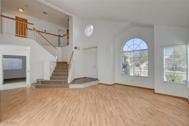 $2,600 | 9805 Cross Creek Way, Las Vegas, NV 89117