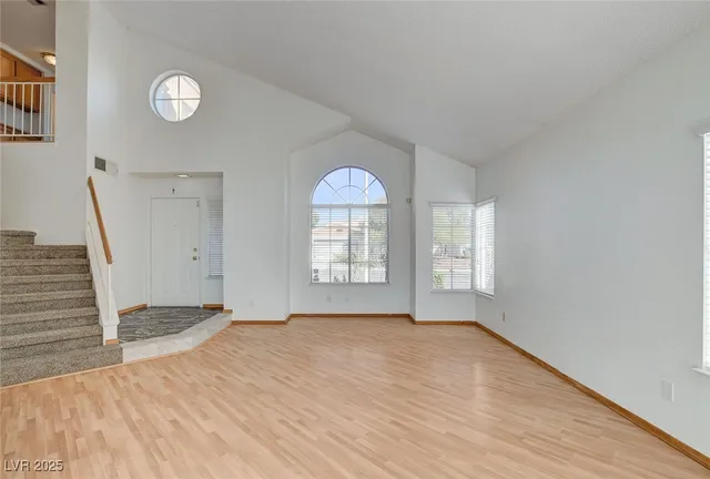 $2,600 | 9805 Cross Creek Way, Las Vegas, NV 89117