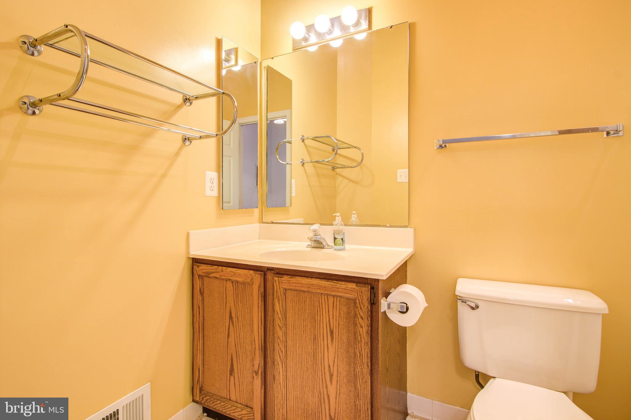 1244 Travis View Court Gaithersburg, MD 20879 - Photo 24 of 49