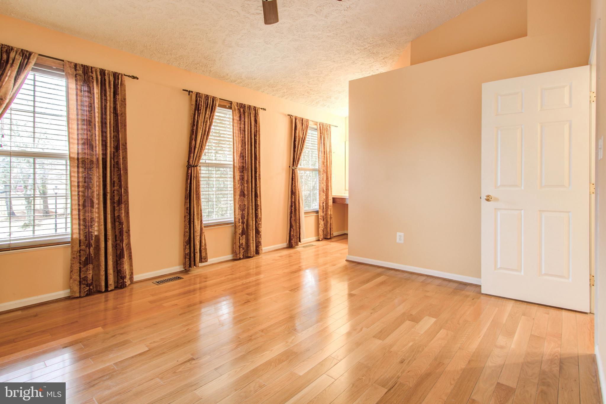 1244 Travis View Court Gaithersburg, MD 20879 - Photo 26 of 49