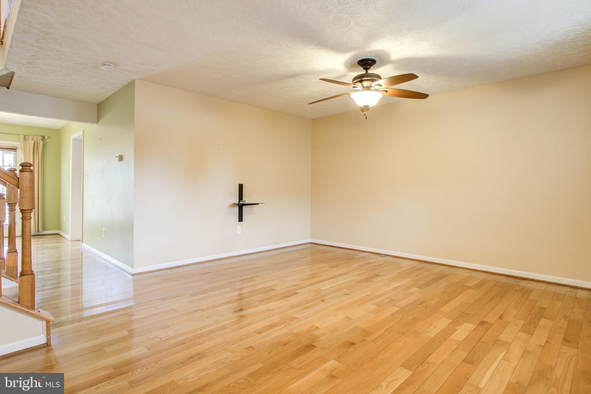 1244 Travis View Court Gaithersburg, MD 20879 - Photo 4 of 49