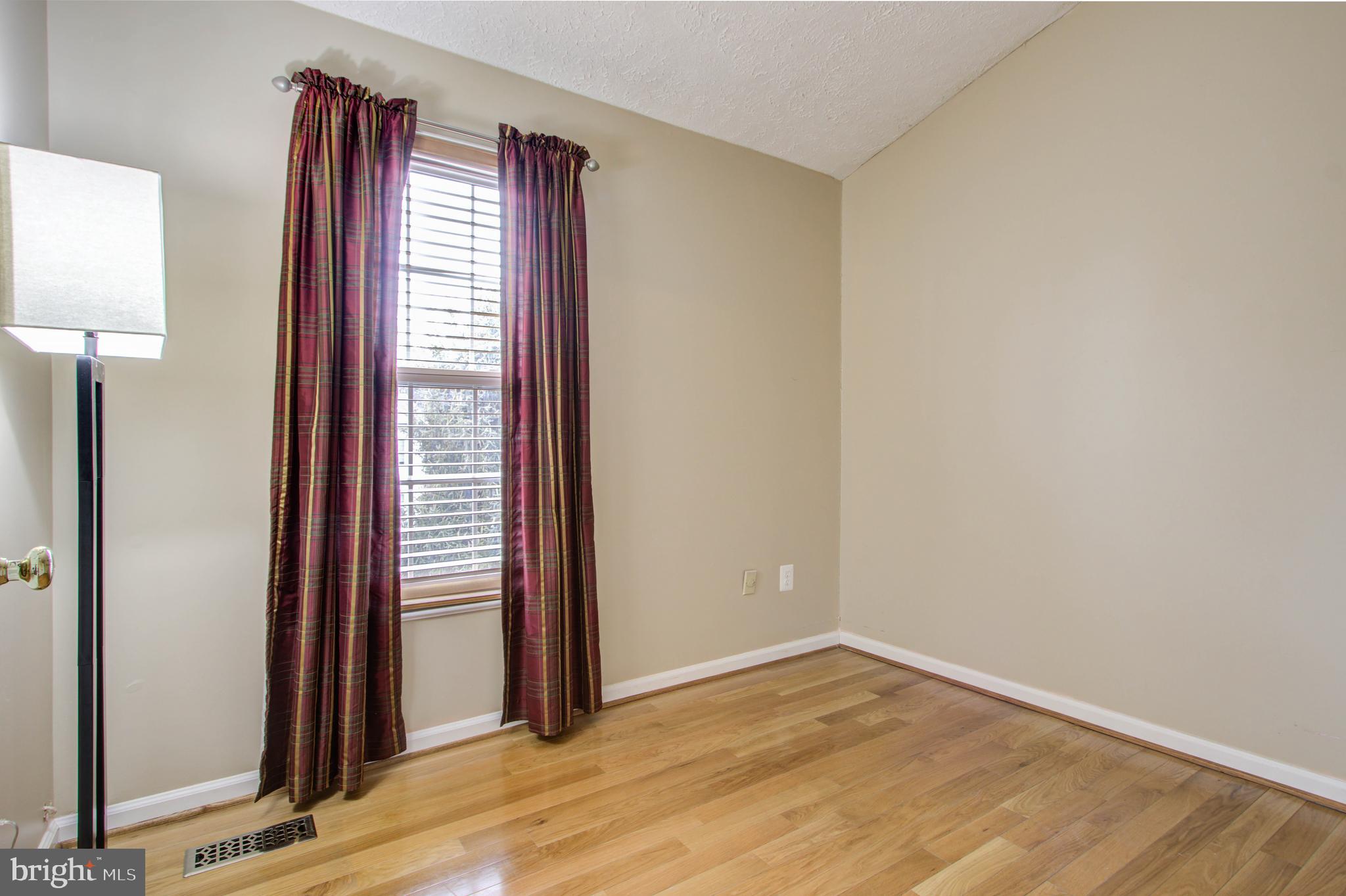 1244 Travis View Court Gaithersburg, MD 20879 - Photo 31 of 49