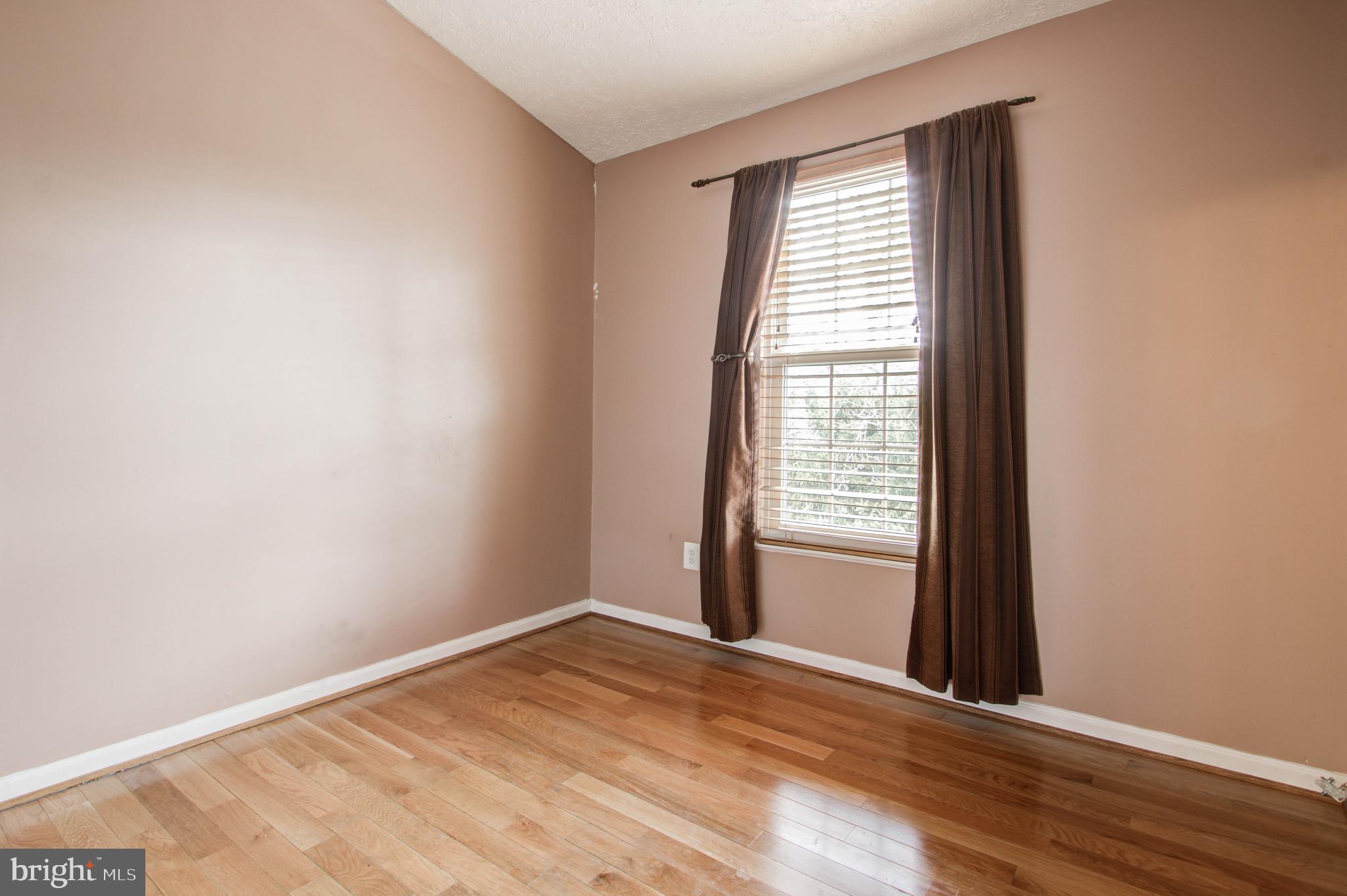 1244 Travis View Court Gaithersburg, MD 20879 - Photo 33 of 49