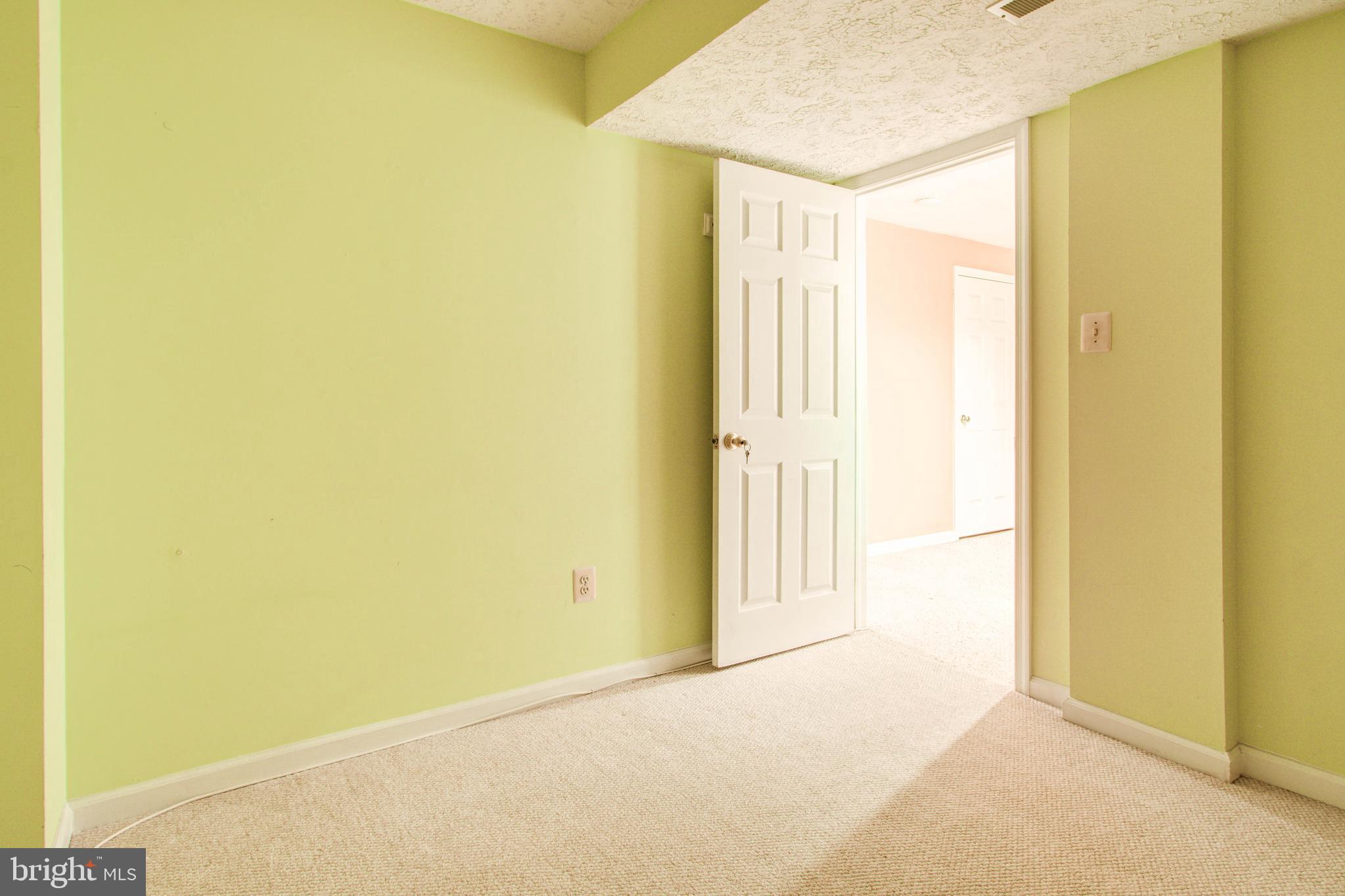1244 Travis View Court Gaithersburg, MD 20879 - Photo 37 of 49