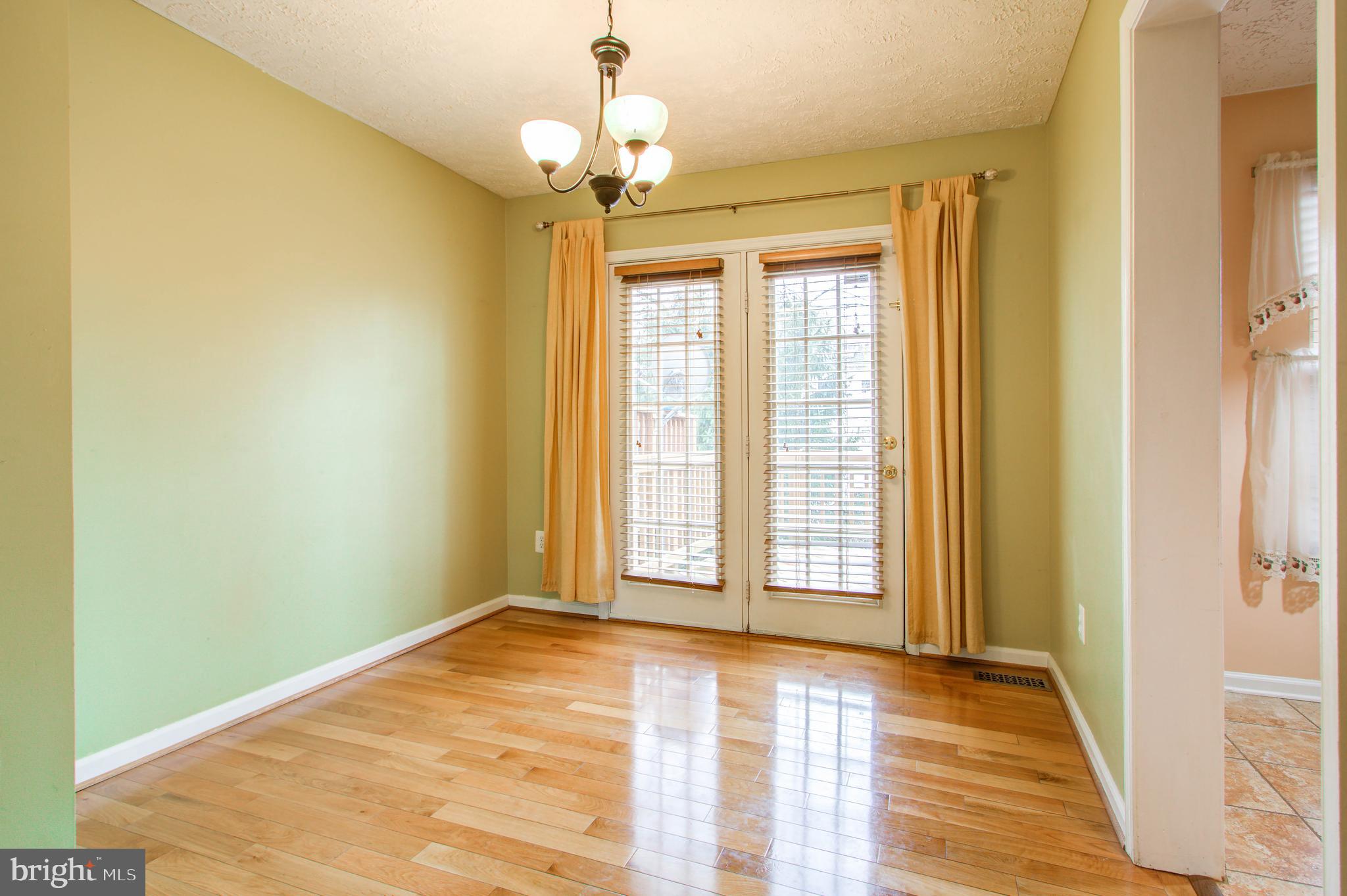 1244 Travis View Court Gaithersburg, MD 20879 - Photo 10 of 49