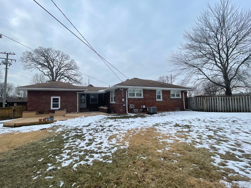 14067 Trenton Road Southgate, MI 48195 - Photo 21 of 23