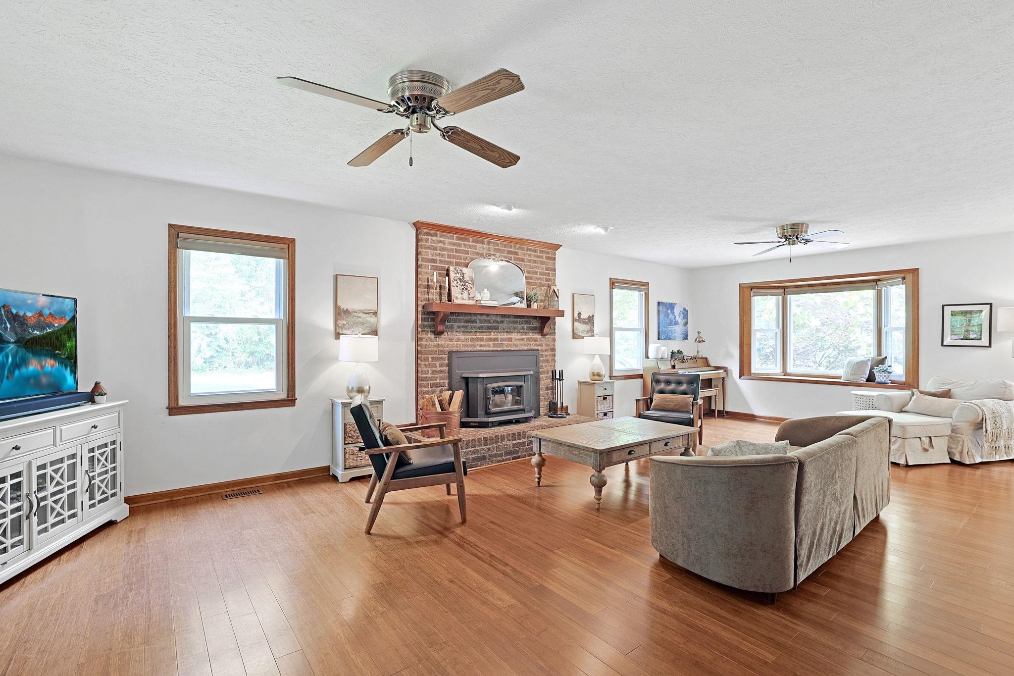 4272 Old Tram Road Conway, SC 29527 - Photo 2 of 47
