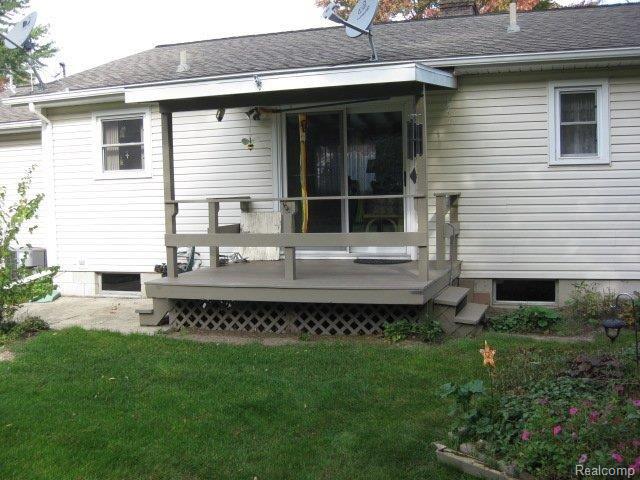 12555 West Albain Road Ida, MI 48140 - Photo 6 of 19 6.JPG