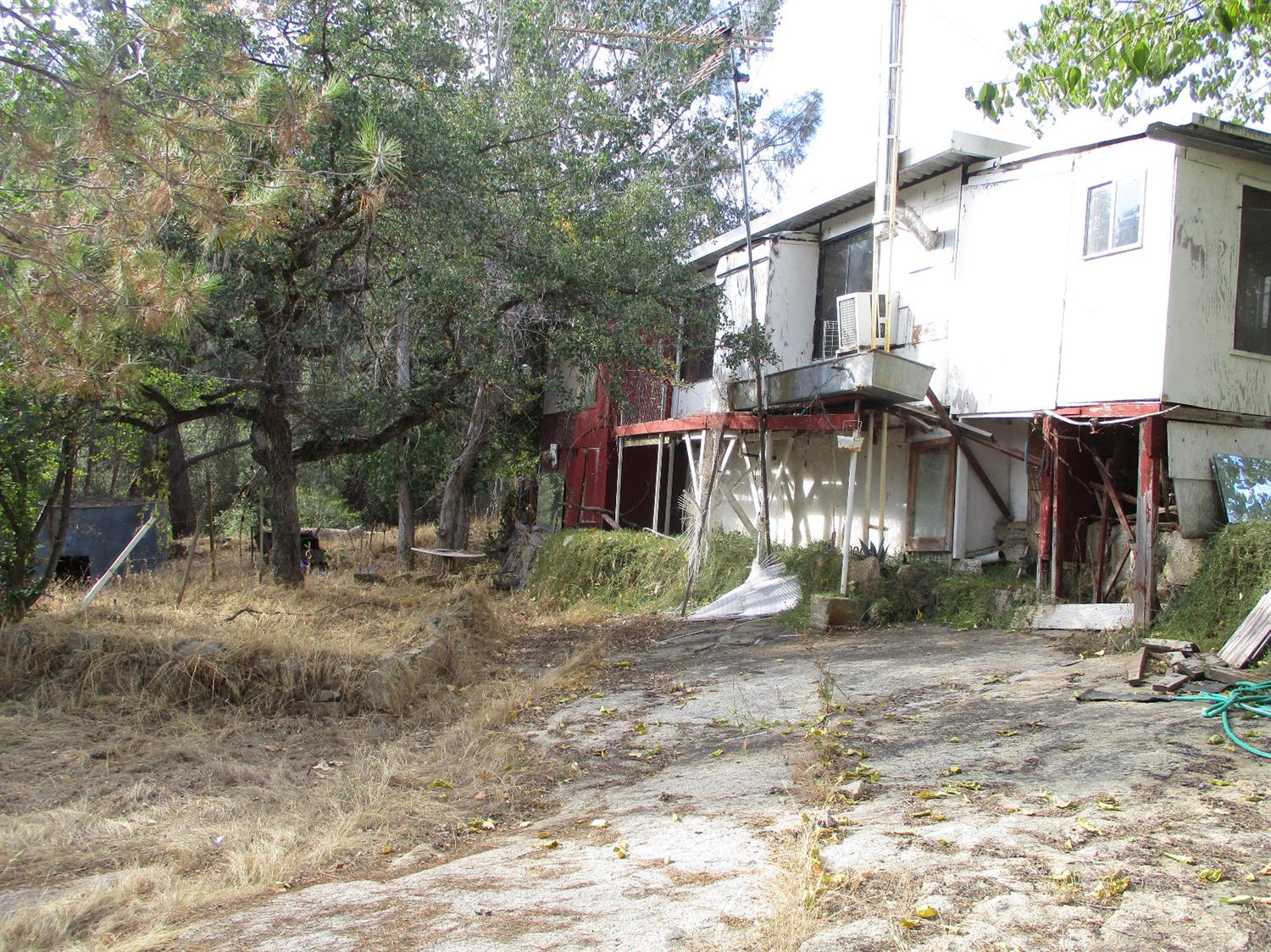 29490 Morgan Canyon Road Prather, CA 93651 - Photo 34 of 40 Gallery Image 34