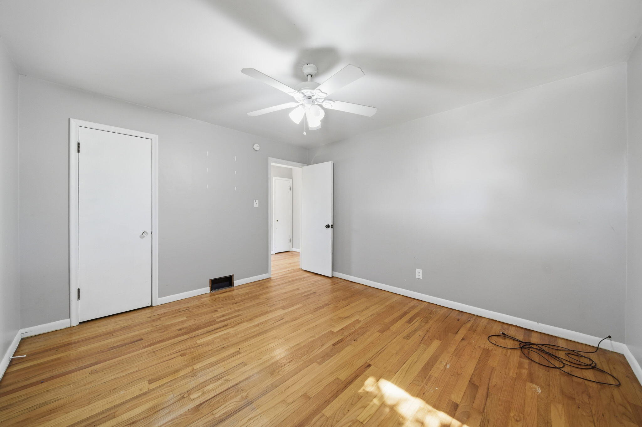 1241 Grove Road Ypsilanti, MI 48198 - Photo 15 of 35 15-web-or-mls-DSC06068