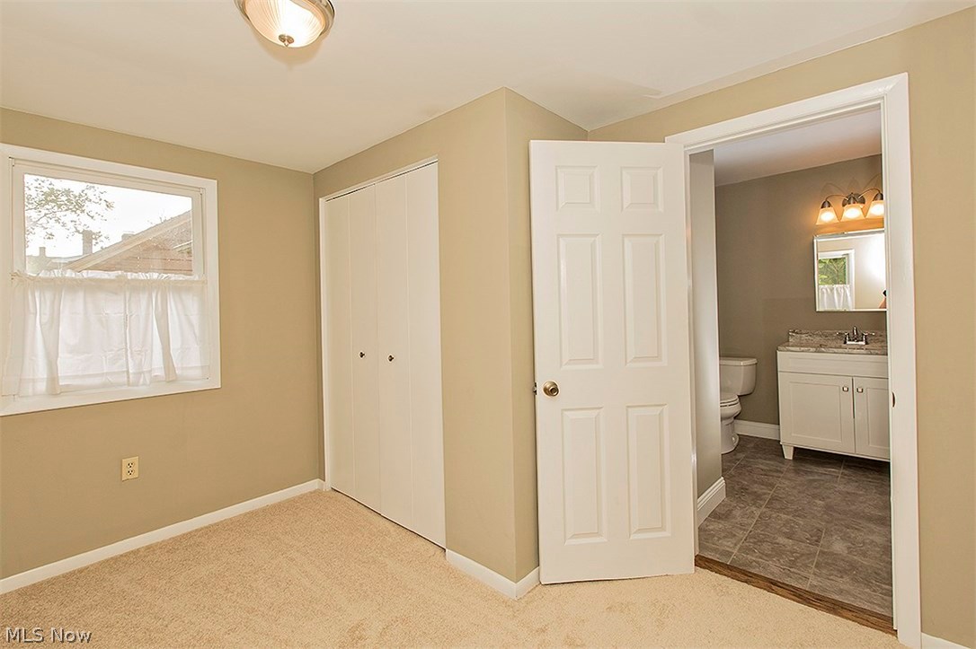 3253 Bradford Road Cleveland, OH 44118 - Photo 29 of 34