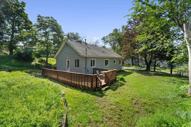 $239,000 | 1077 York Avenue, St. Paul, MN 55106