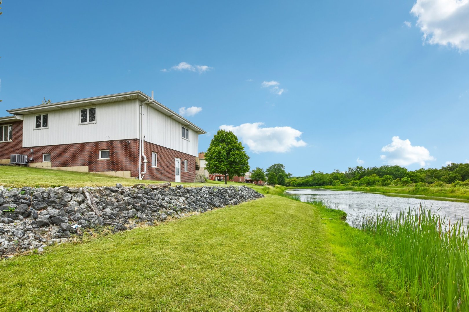 1226 Liberty Street Crete, IL 60417 - Photo 31 of 35 Gallery Image 31