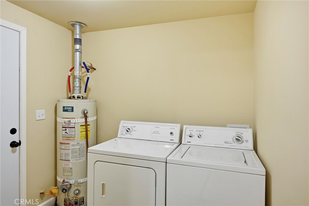 10313 Brookside Drive Middletown, CA 95461 - Photo 16 of 20 a utility room with dryer and washer