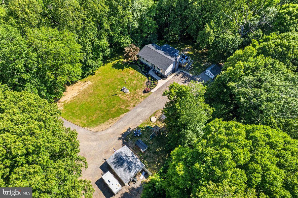 1610 Avery Road Huntingtown, MD 20639 - Photo 6 of 47