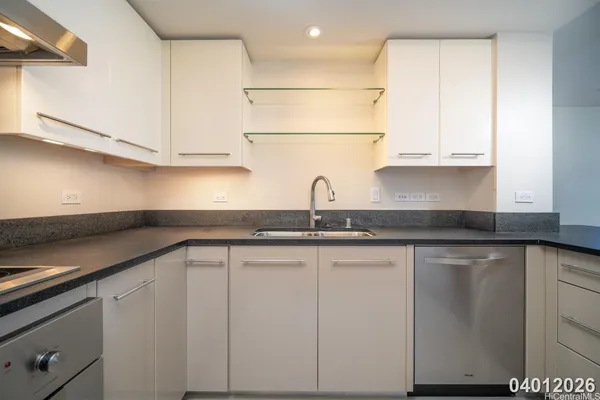 $3,500 | 1200 Queen Emma Street, Unit 1009, Honolulu, HI 96813