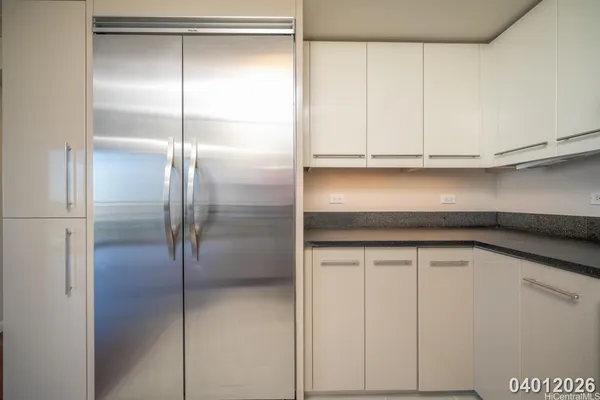 $3,500 | 1200 Queen Emma Street, Unit 1009, Honolulu, HI 96813