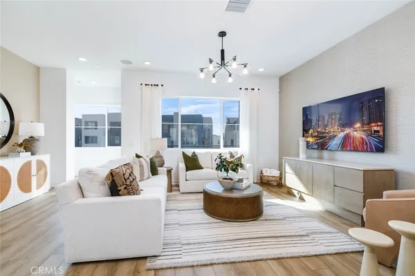 $1,548,000 | 73 Culture, Irvine, CA 92618