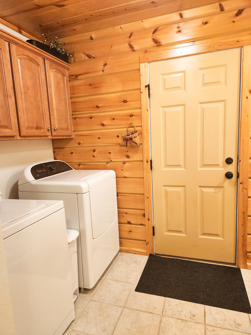 18000 Dee-Mac Road Mackinaw, IL 61755 - Photo 22 of 39 a utility room with dryer and washer
