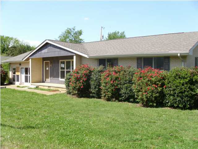 6635 Shallowford Road Chattanooga, TN 37421 - Photo 1 of 8 Primary Photo
