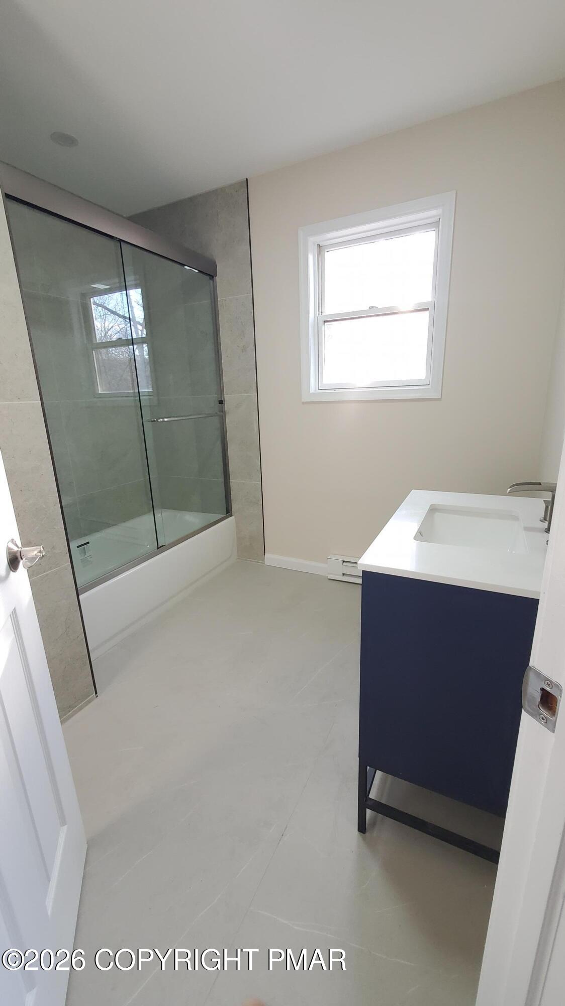 320 Canterbury Road Bushkill, PA 18324 - Photo 11 of 38 Primary bathroom v2