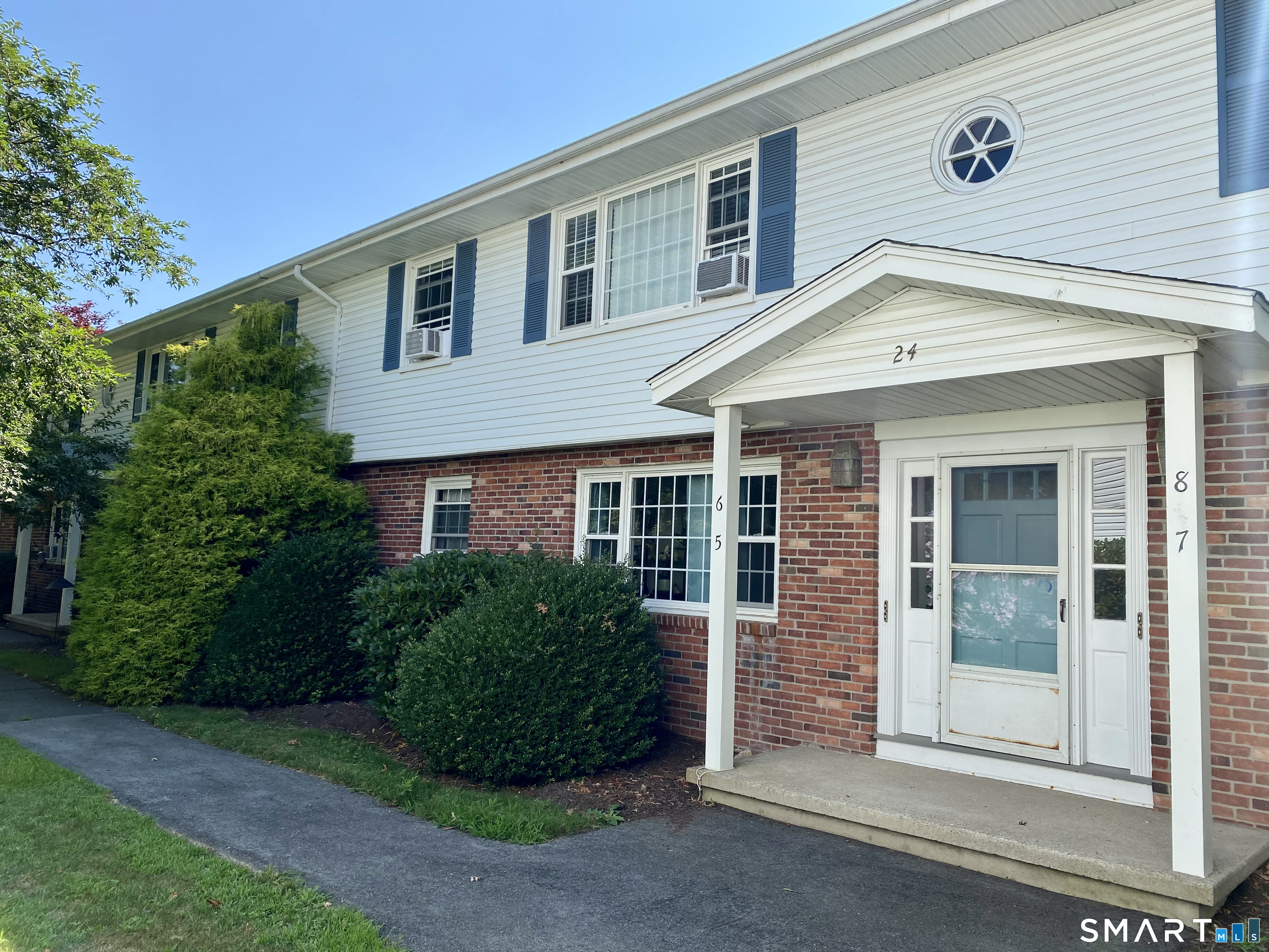 24 College Street, Unit 6 Clinton, CT 06413 - Photo 11 of 13