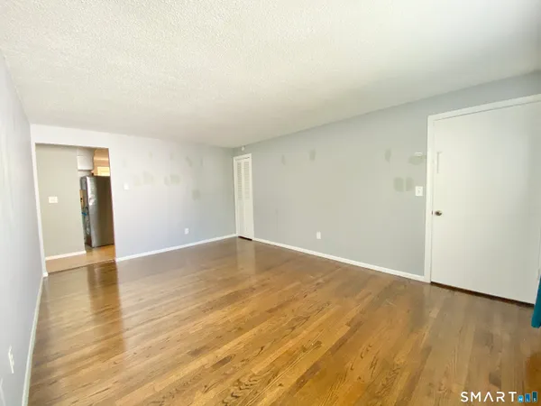 $1,950 | 24 College Street, Unit 6, Clinton, CT 06413