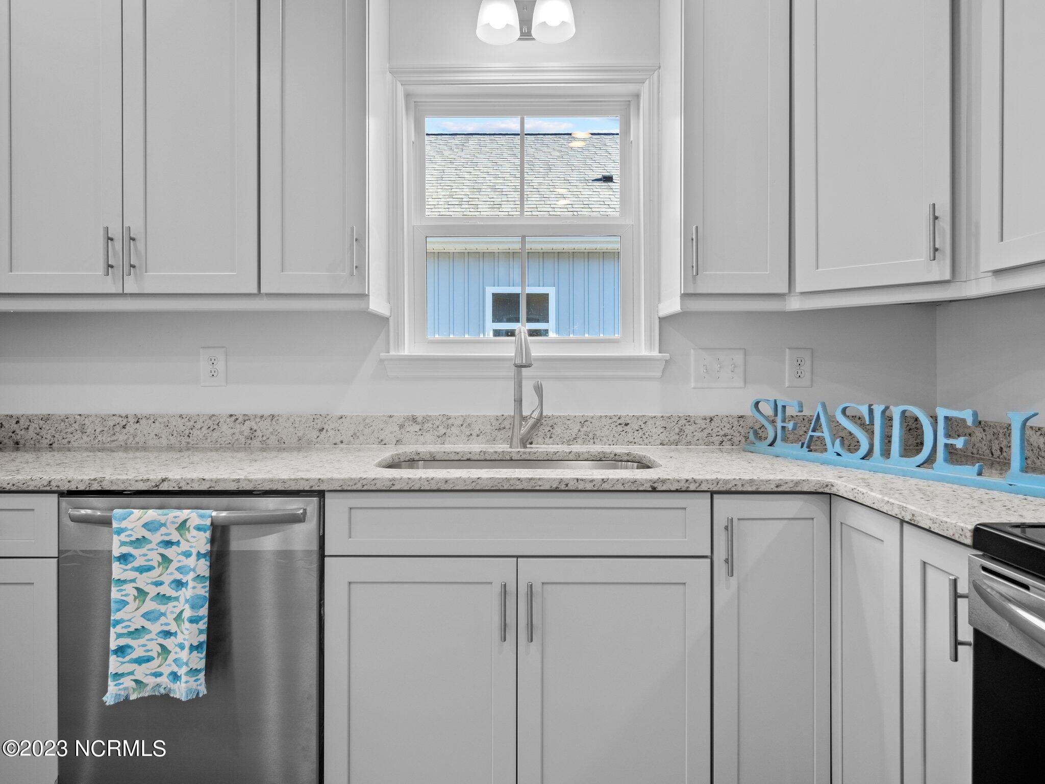 166 Norris Road Swansboro, NC 28584 - Photo 12 of 36 36-web-or-mls-PA248426