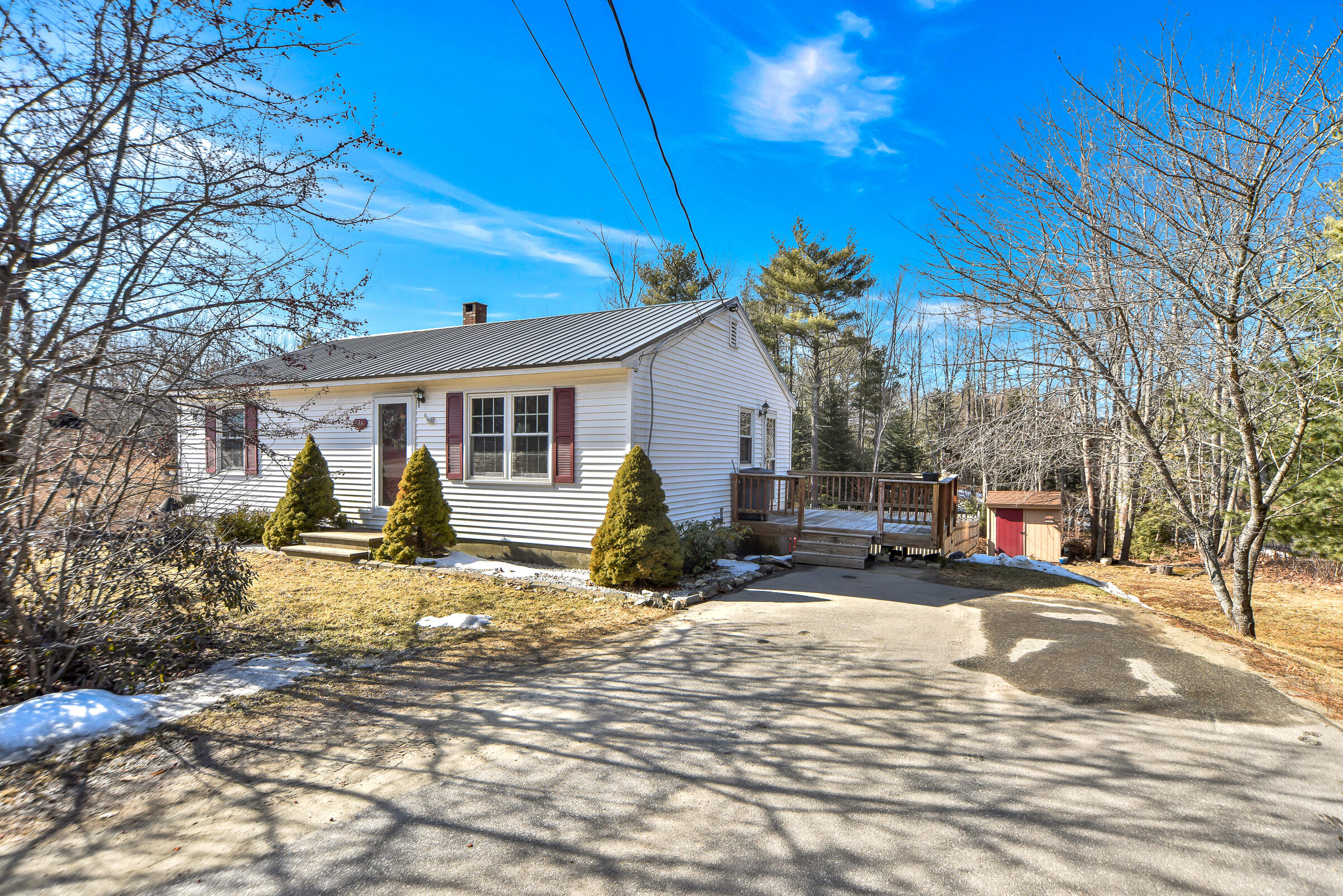 136 Middlesex Road Topsham, ME 04086 - Photo 4 of 45 108660gr-105