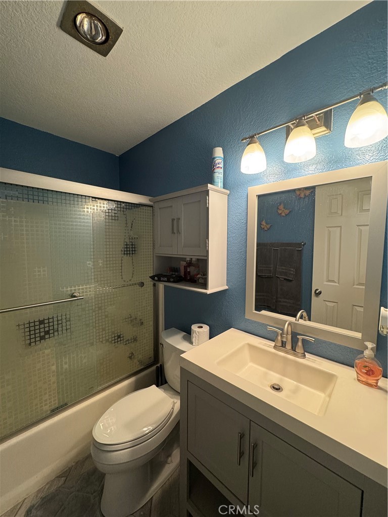 15005 Indiana, Unit 5 Paramount, CA 90723 - Photo 11 of 12