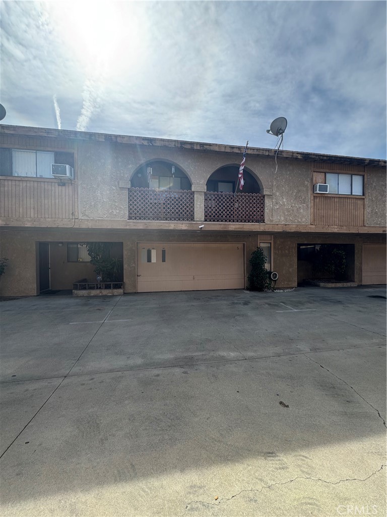 15005 Indiana, Unit 5 Paramount, CA 90723 - Photo 2 of 12