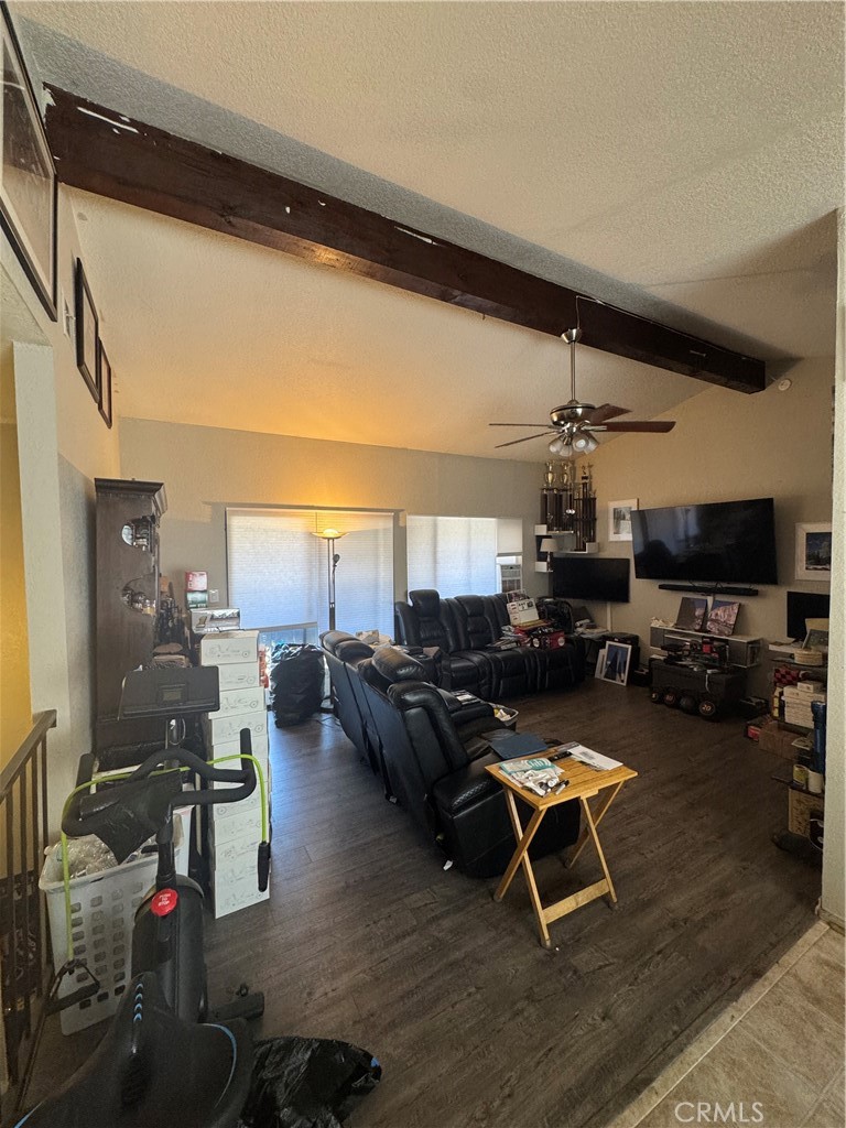 15005 Indiana, Unit 5 Paramount, CA 90723 - Photo 7 of 12