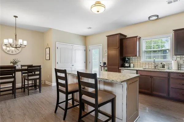 $282,500 | 602 West Haven Drive, Richmond, MO 64085