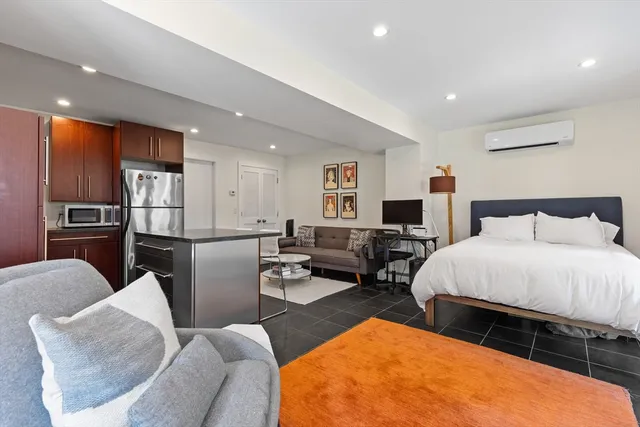 $2,400 | 62 Grampian Way, Unit STUDIO, Boston, MA 02125