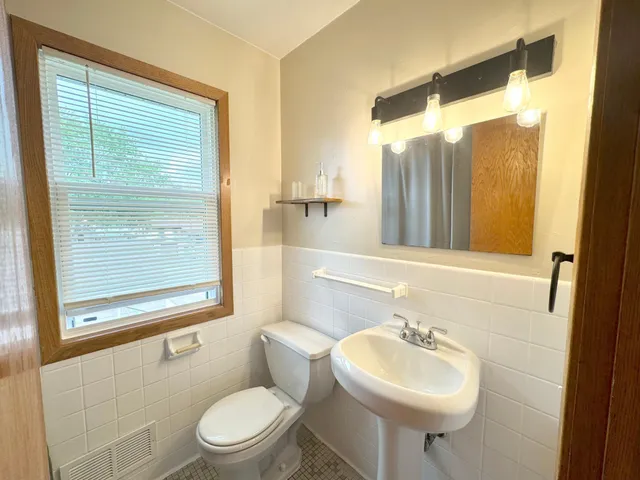 $1,350 | 1132 33rd Avenue North, St. Cloud, MN 56303